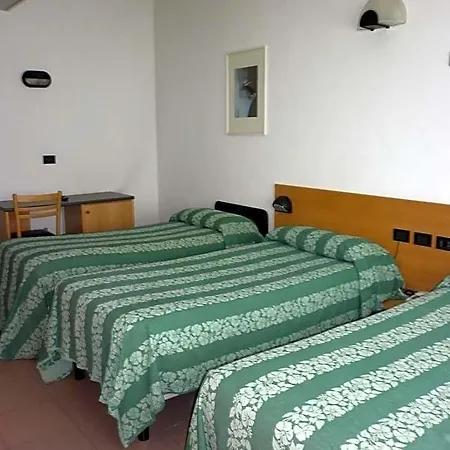 Hotell Aurora Chiavenna