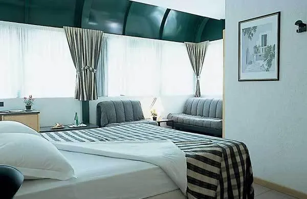 Hotel Aurora